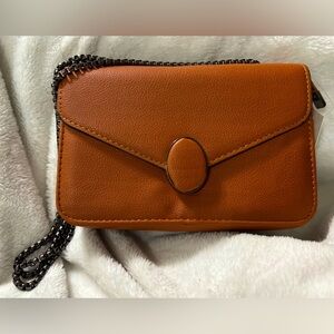 Fun brown Vegan leather purse
NWOT